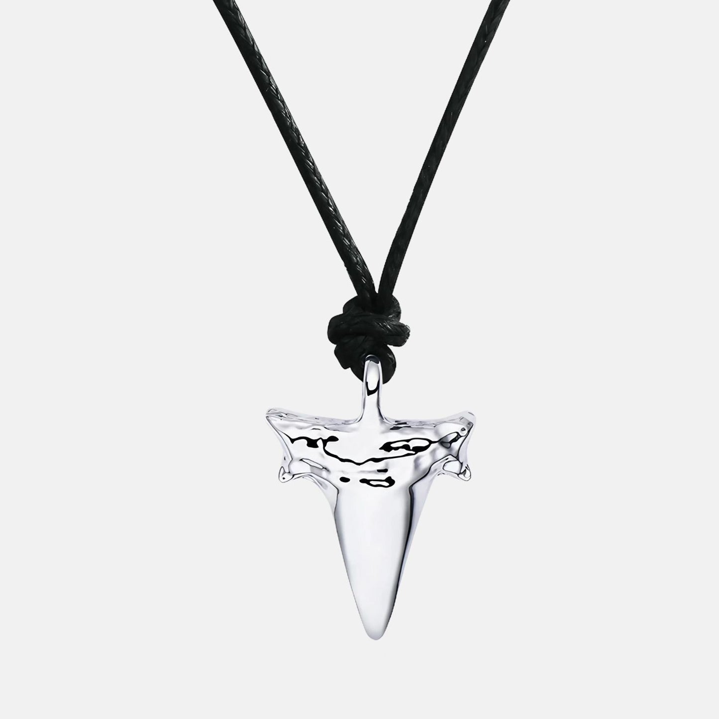 Dent de requin pendentif DEPTHBITE