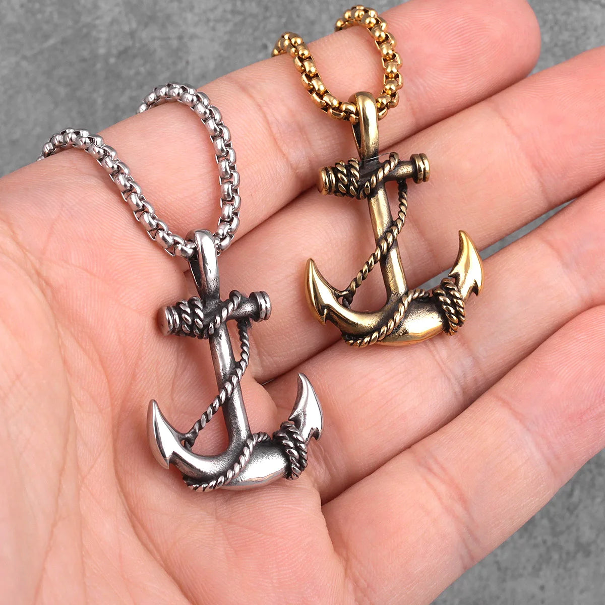 Pendentif ancre NAVIGATOR