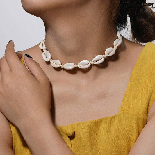 PUPUCHOKE choker shell necklace