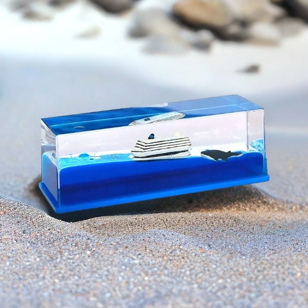 Bouteille de dérive bateau et son requin - Mer Aux Trésors