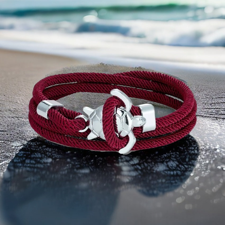 Bracelet bordeaux et sa tortue argentée WAINA - Mer Aux Trésors