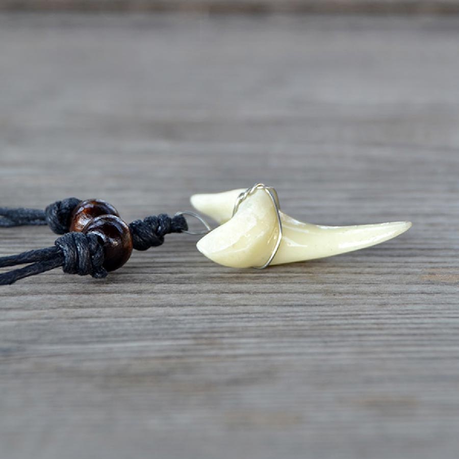 Collier dent de requin porte bonheur - Mer Aux Trésors