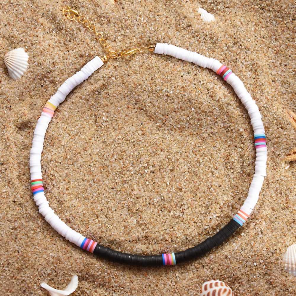 Collier heishi perles noires et blanches KALA - Mer Aux Trésors