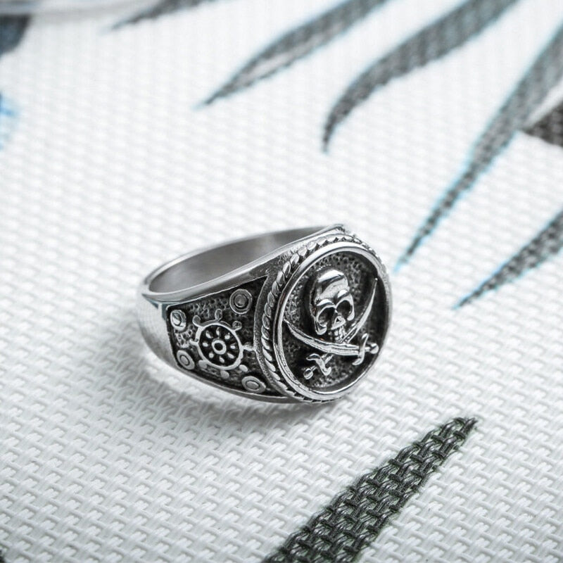 Bague pirate tête de mort - Mer Aux Trésors